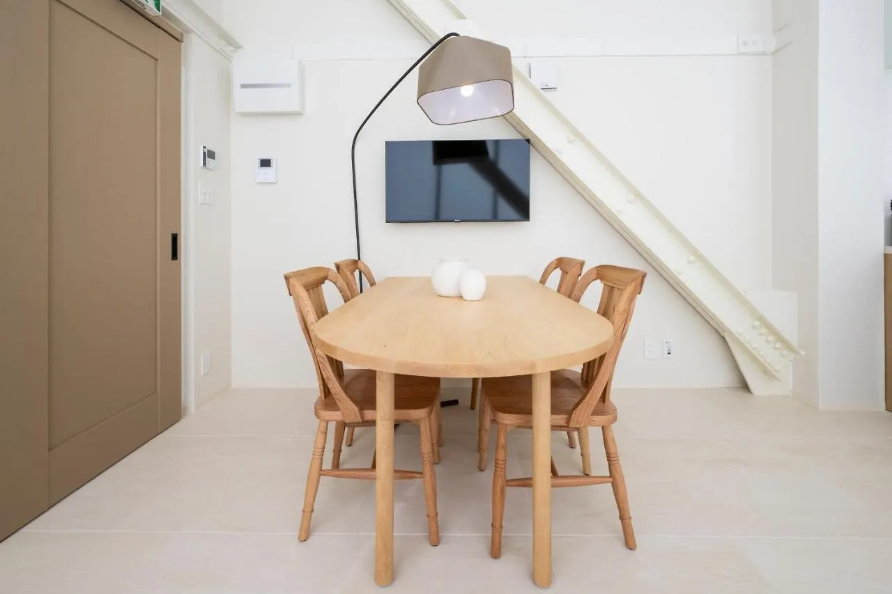 Apartment Totonou & Give Nakano Sakaue Tokyo